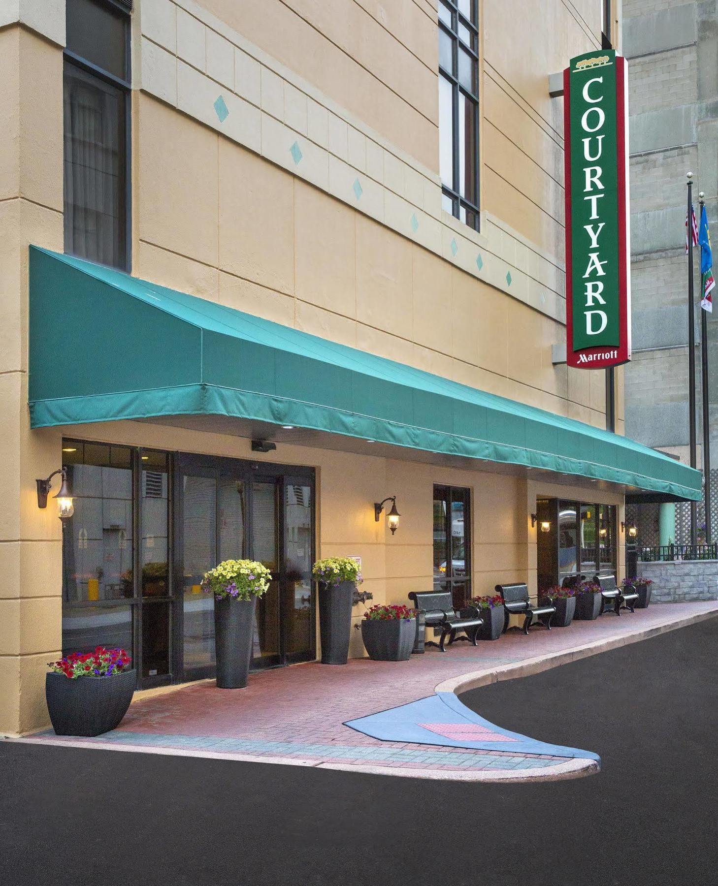 Courtyard Wilmington Downtown Hotel Exterior foto